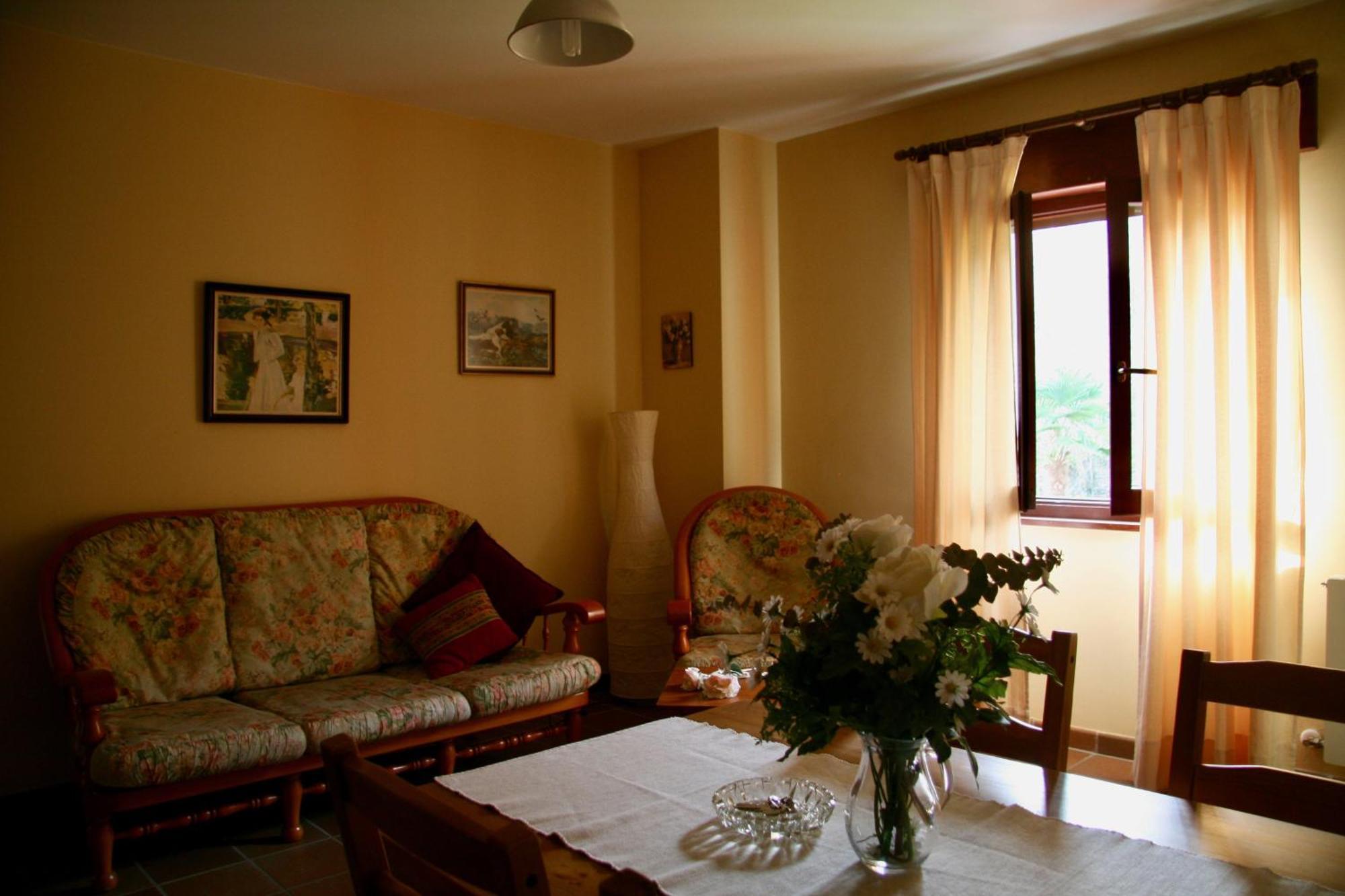 Apartamentos Rurales La Bardenilla Panes Kültér fotó