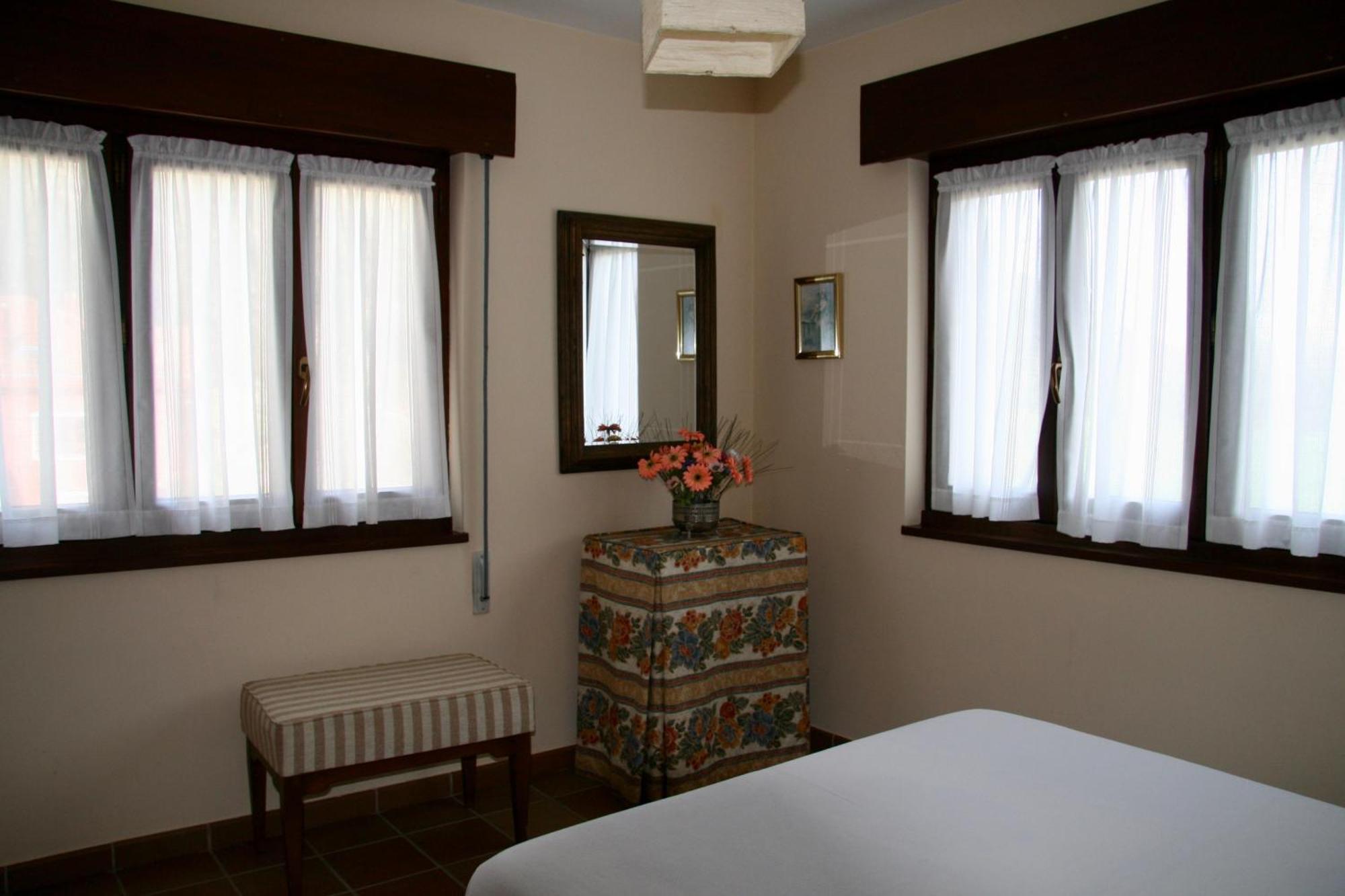 Apartamentos Rurales La Bardenilla Panes Kültér fotó